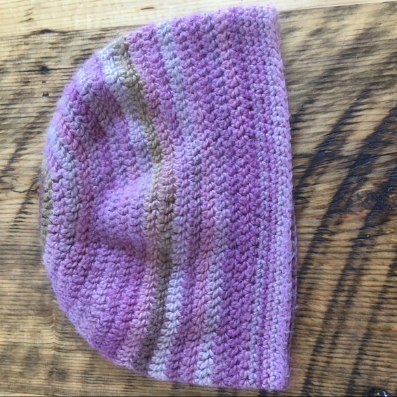 Handmade crochet hat size L - Picture 1 of 2